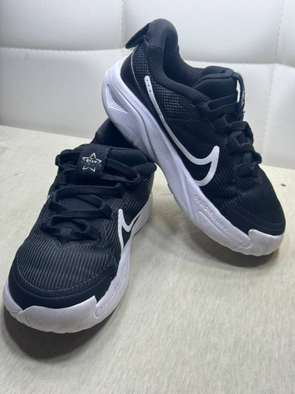 Nike Star Runner 4 NN Kids Size US 10C  Black White Running Shoes DX7616-001